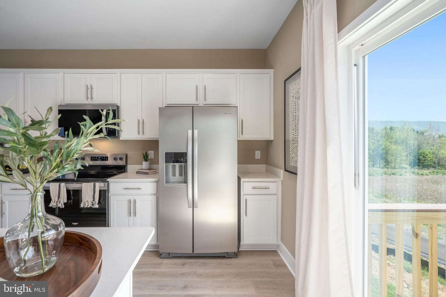 460 Sophie Street photo 10