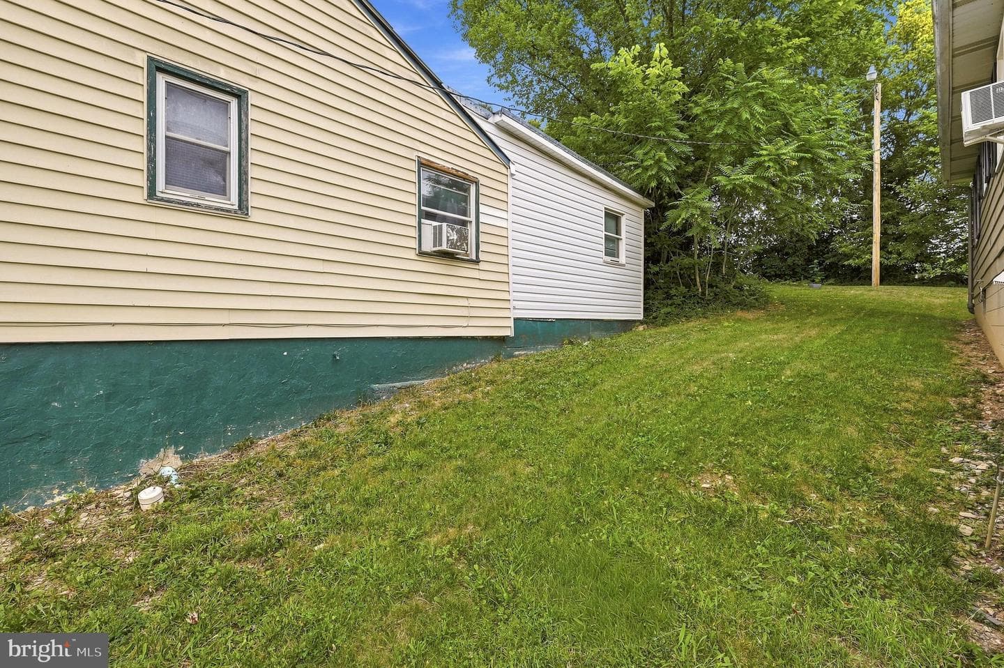 326 Sunset Street photo 27