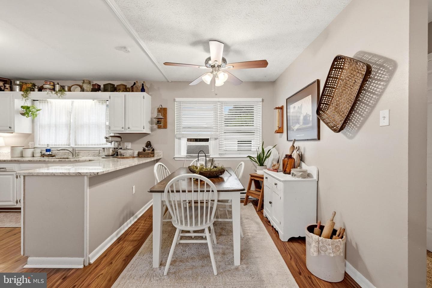 326 Sunset Street photo 8