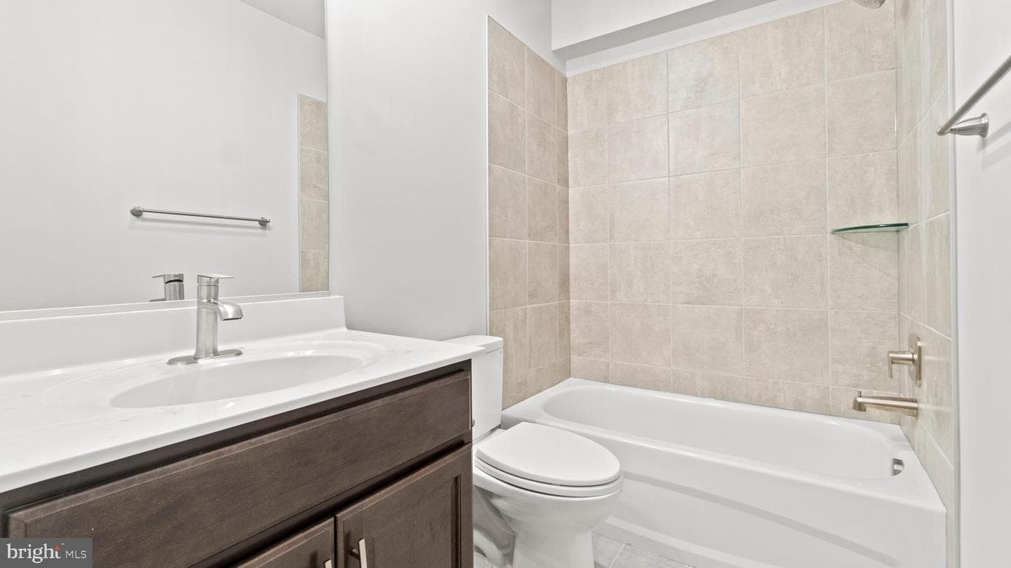 5906 Copper Mill Drive photo 24