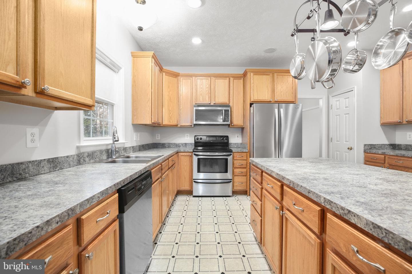 10504 Big Horn Drive photo 16