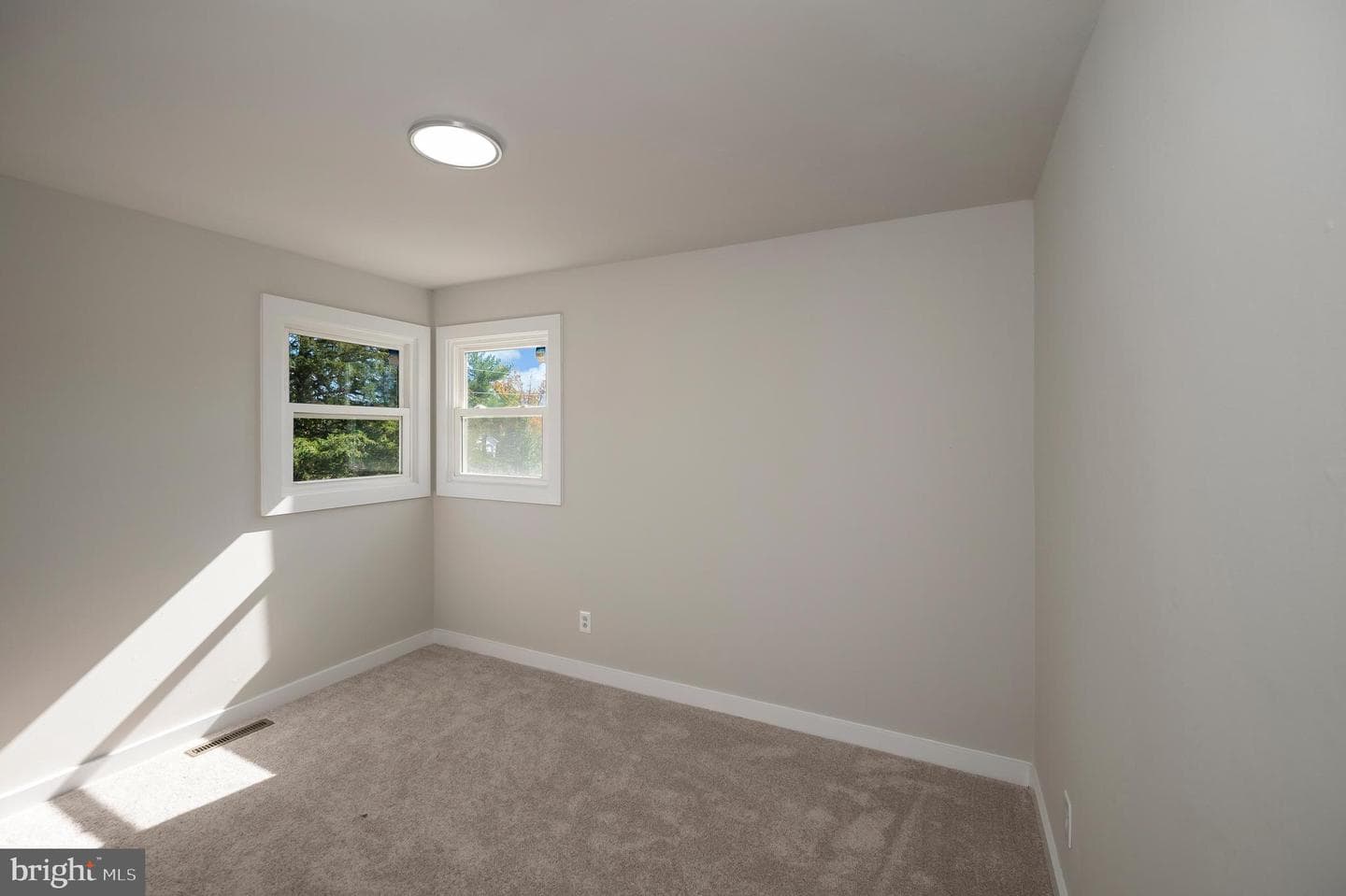 12008 Andora Drive photo 15