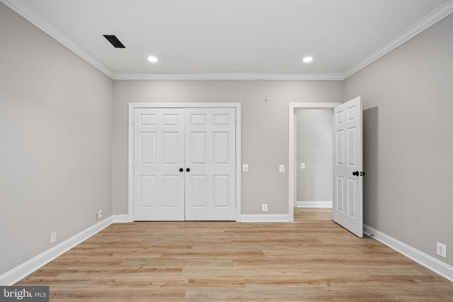 10822 Perrin Circle photo 42
