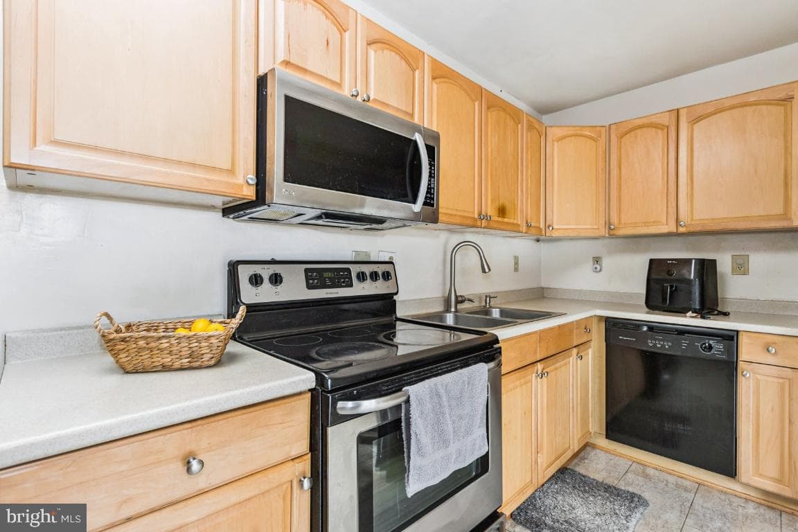 10601 Meadowlark Lane photo 11