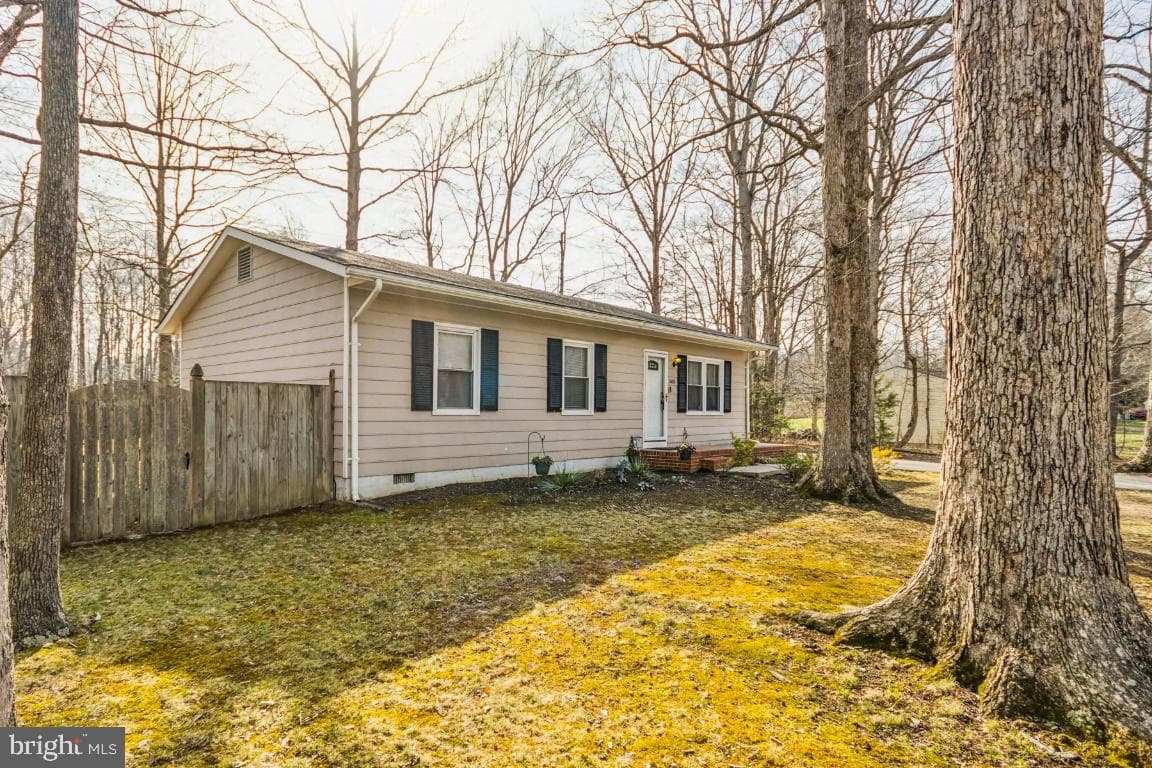 10601 Meadowlark Lane photo 3