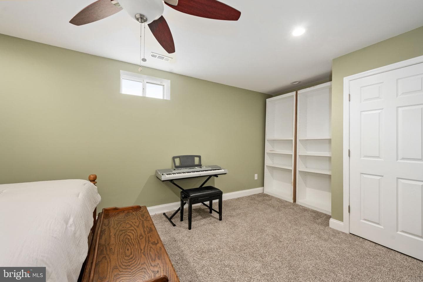 2615 Glendas Way photo 58