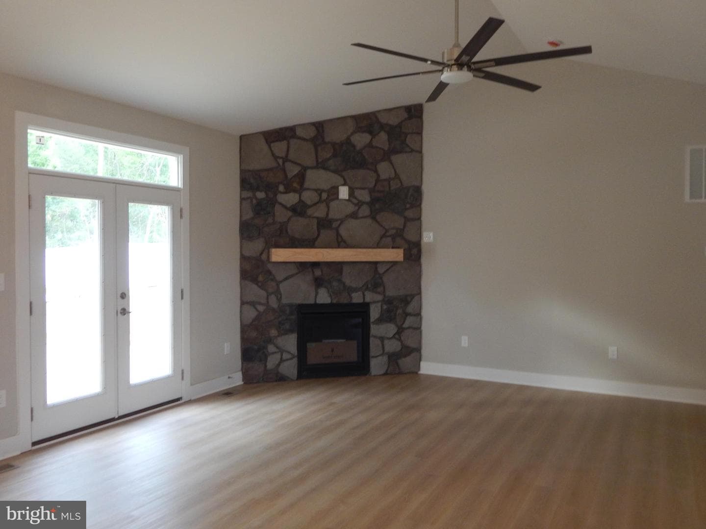 5608 Bazzanella Dr photo 3