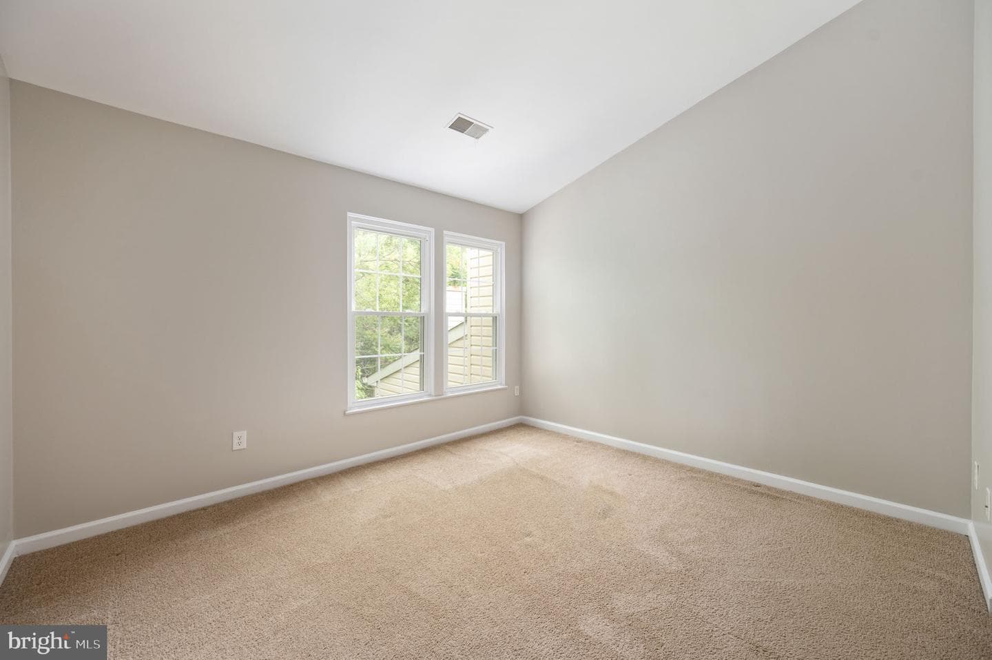 9705 Becker Court photo 27