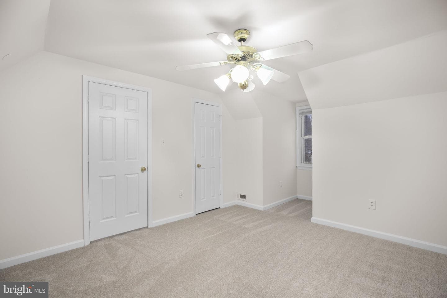 323 Burman Lane photo 18