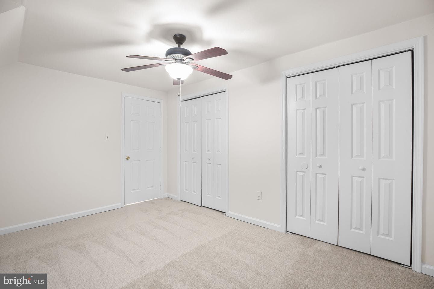 323 Burman Lane photo 21