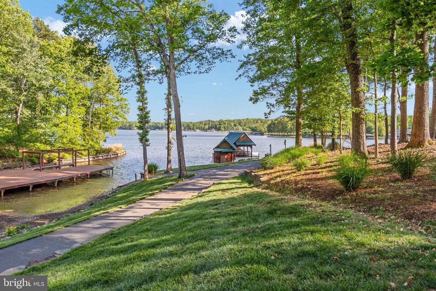 5409 Wyndemere Circle photo 80