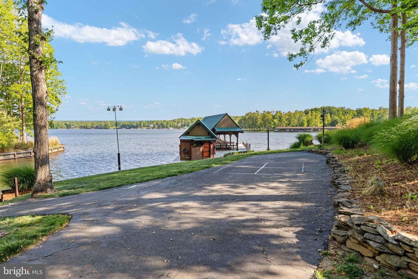 5409 Wyndemere Circle photo 81