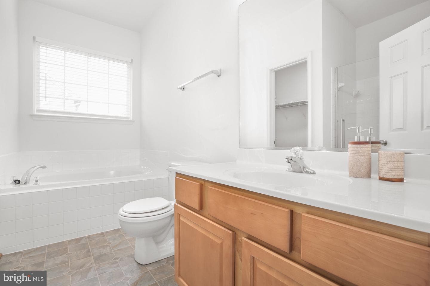 6112 Hot Spring Lane photo 24