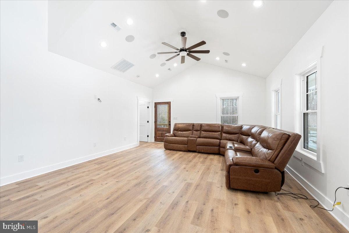7818 Stubbs Bridge Road photo 29