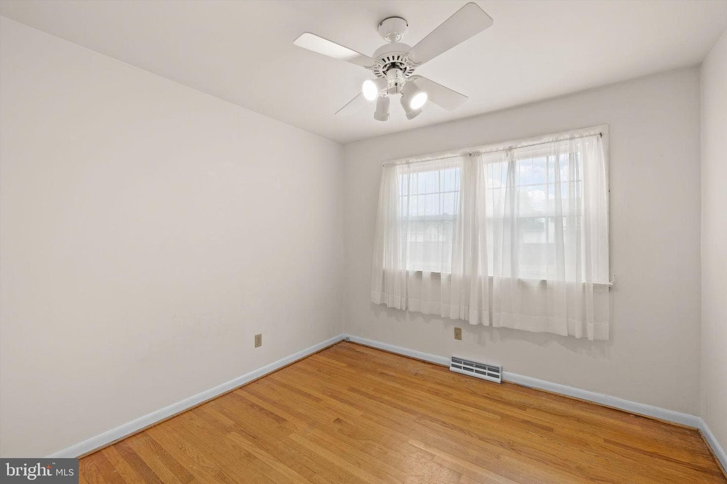 114 Hamilton Street photo 21
