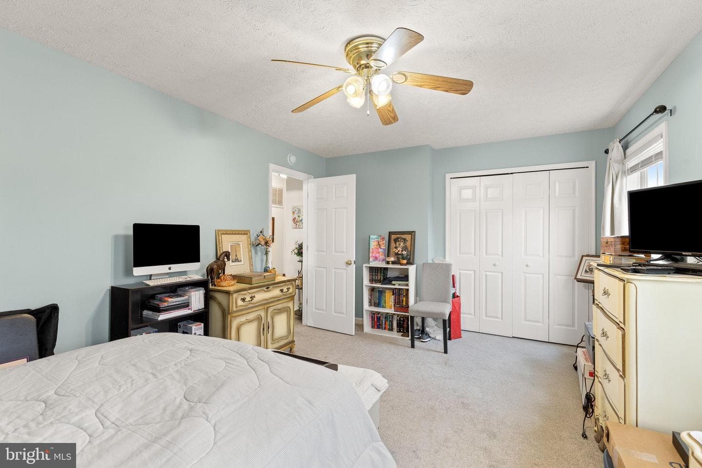 9814 Coventry Creek Drive photo 11