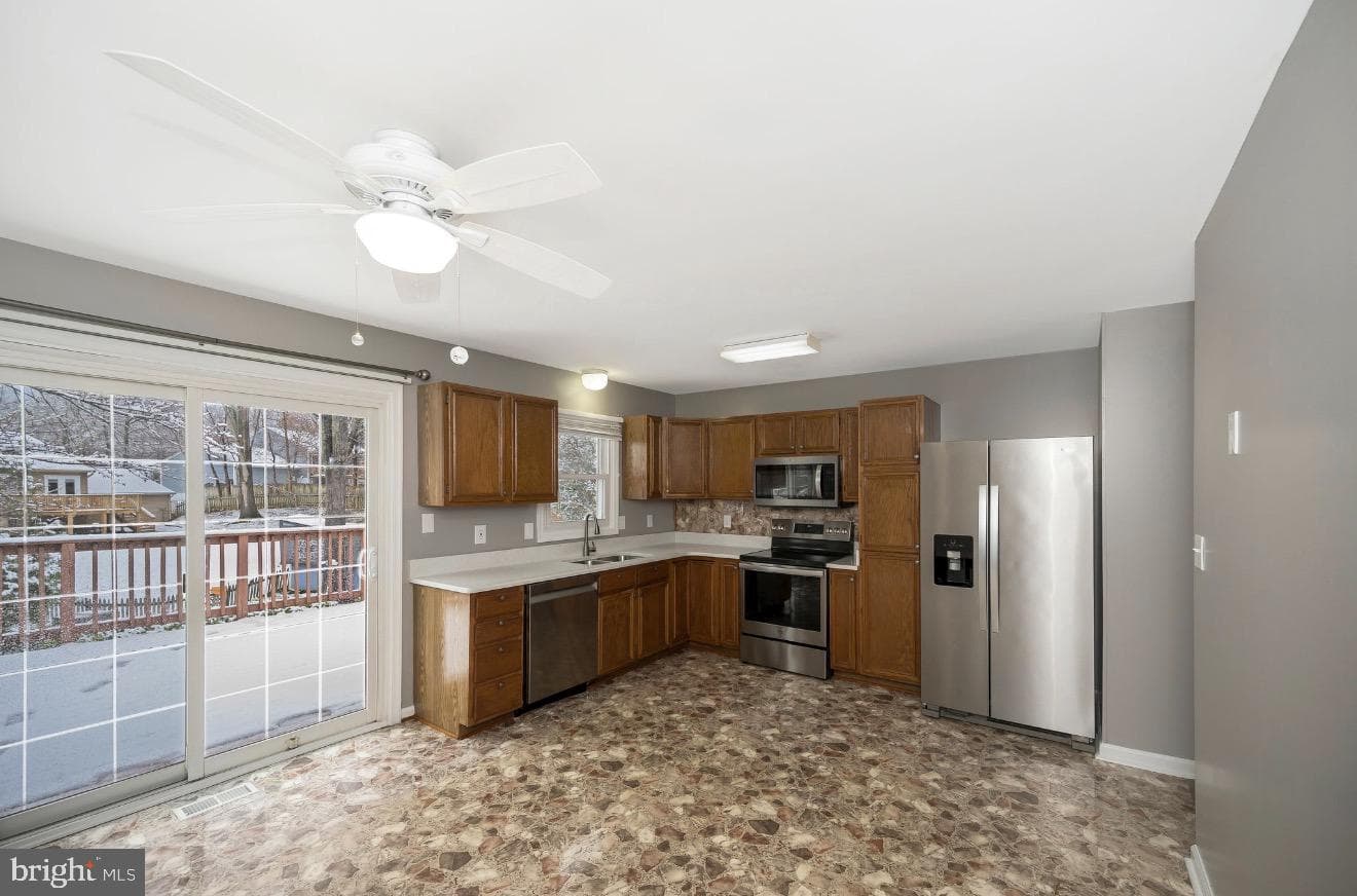 11615 Joy Lane photo 18