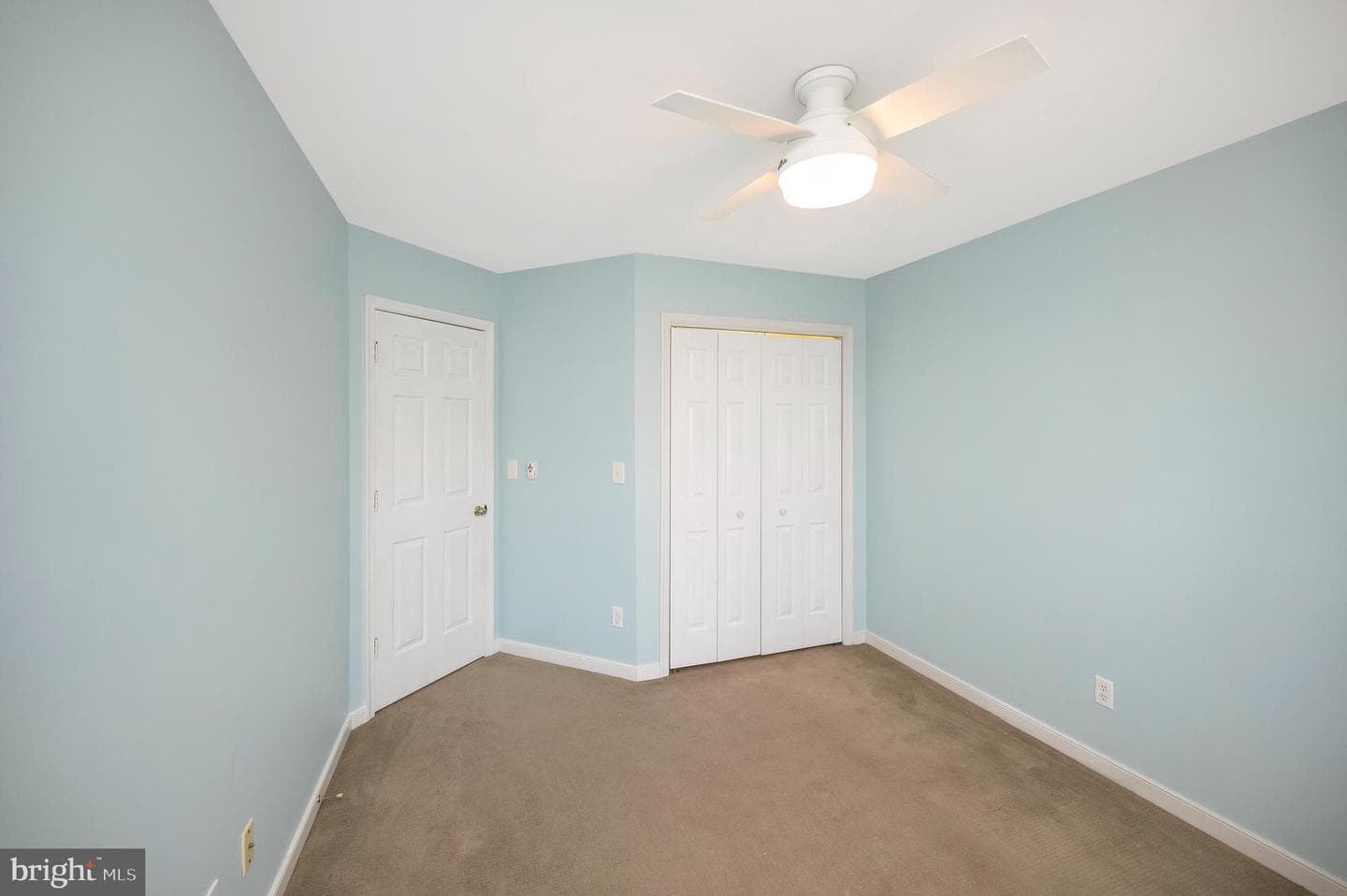 11912 Oakhurst Drive photo 17