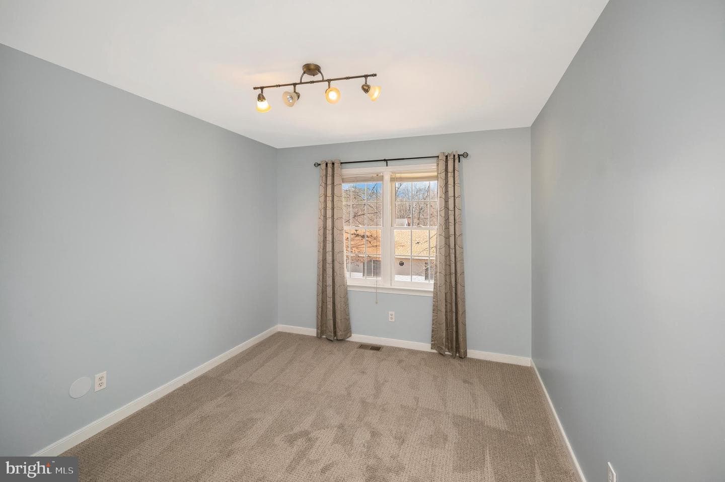 11912 Oakhurst Drive photo 22