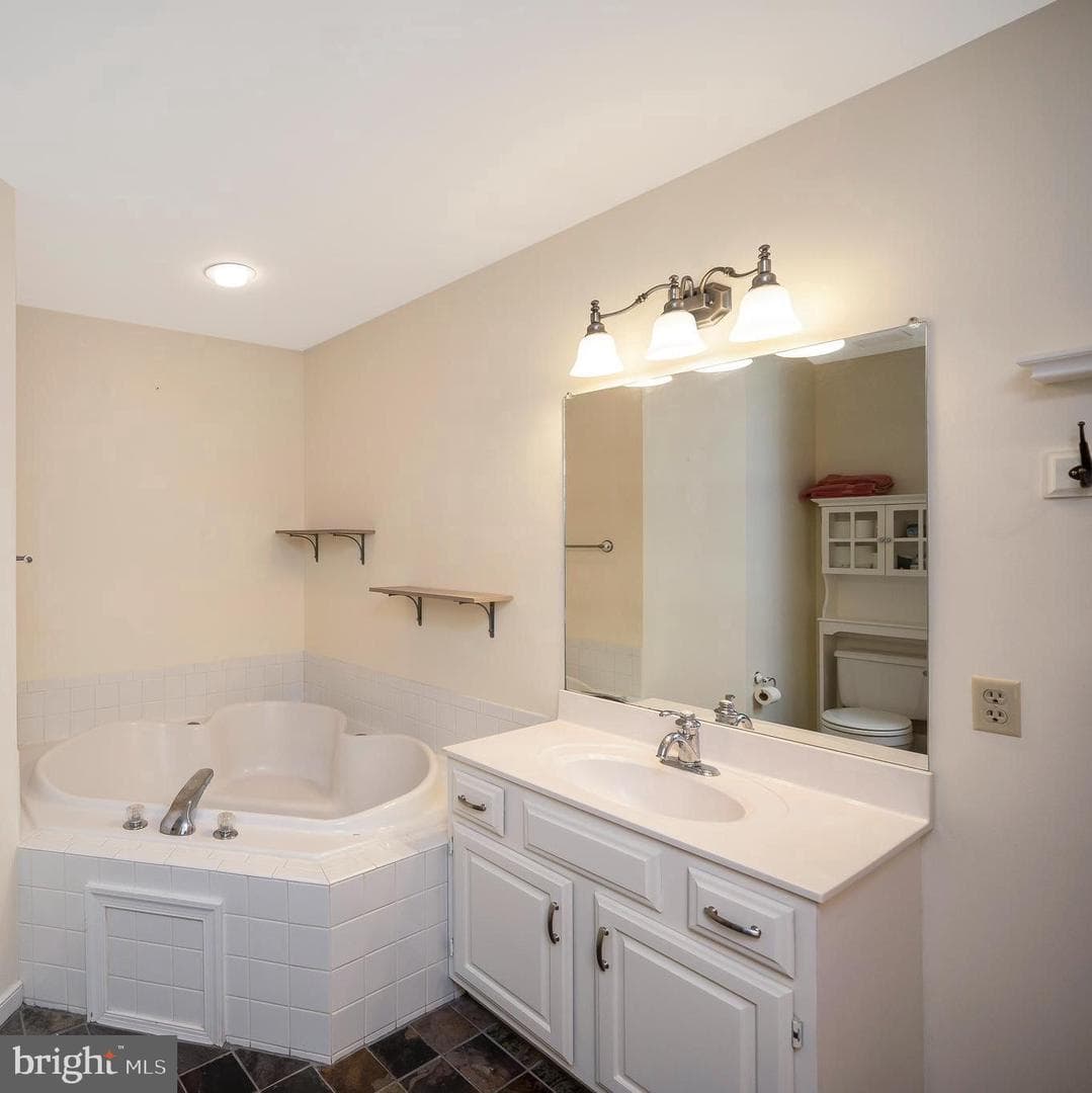 11912 Oakhurst Drive photo 27