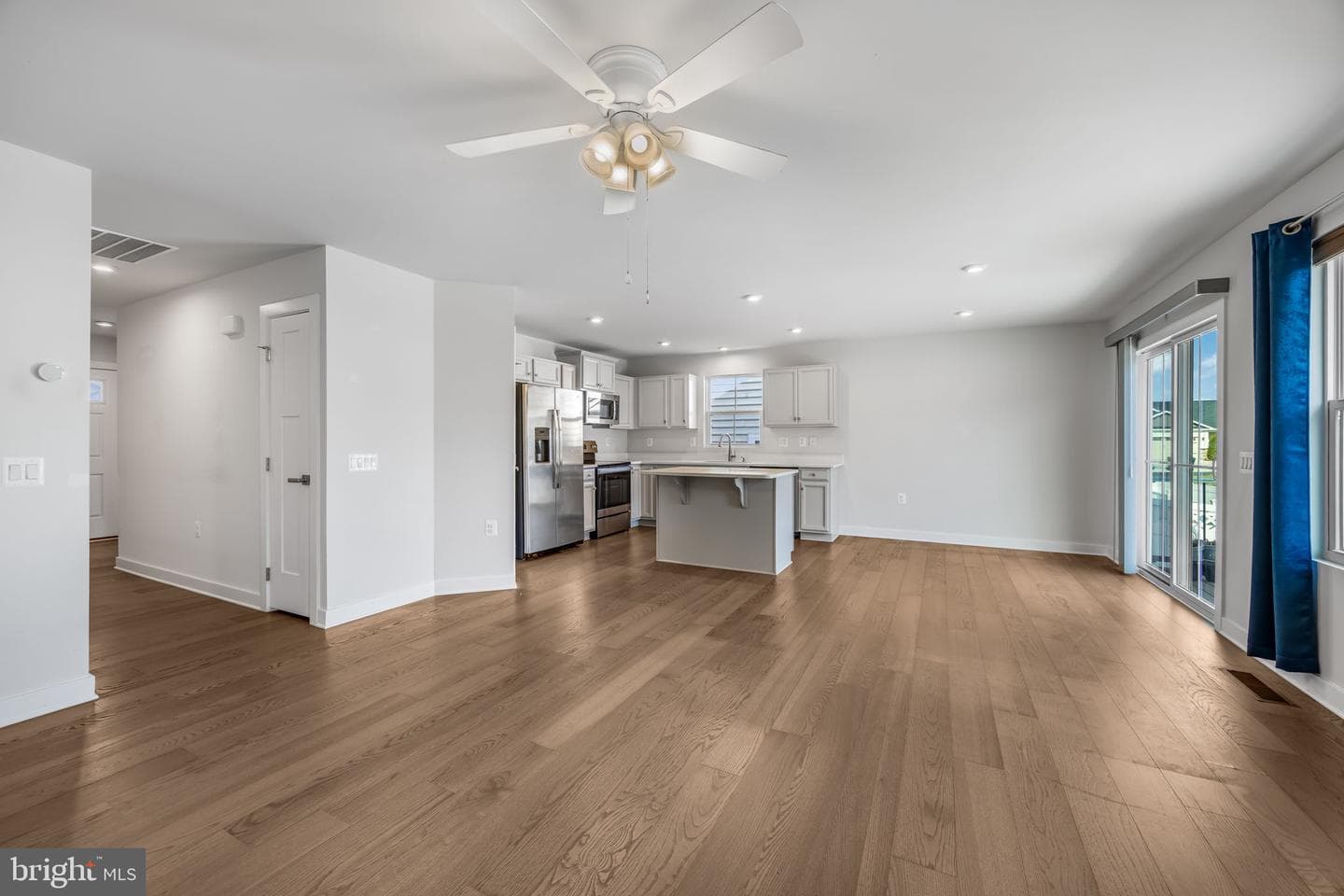 7607 Loughton Lane photo 11
