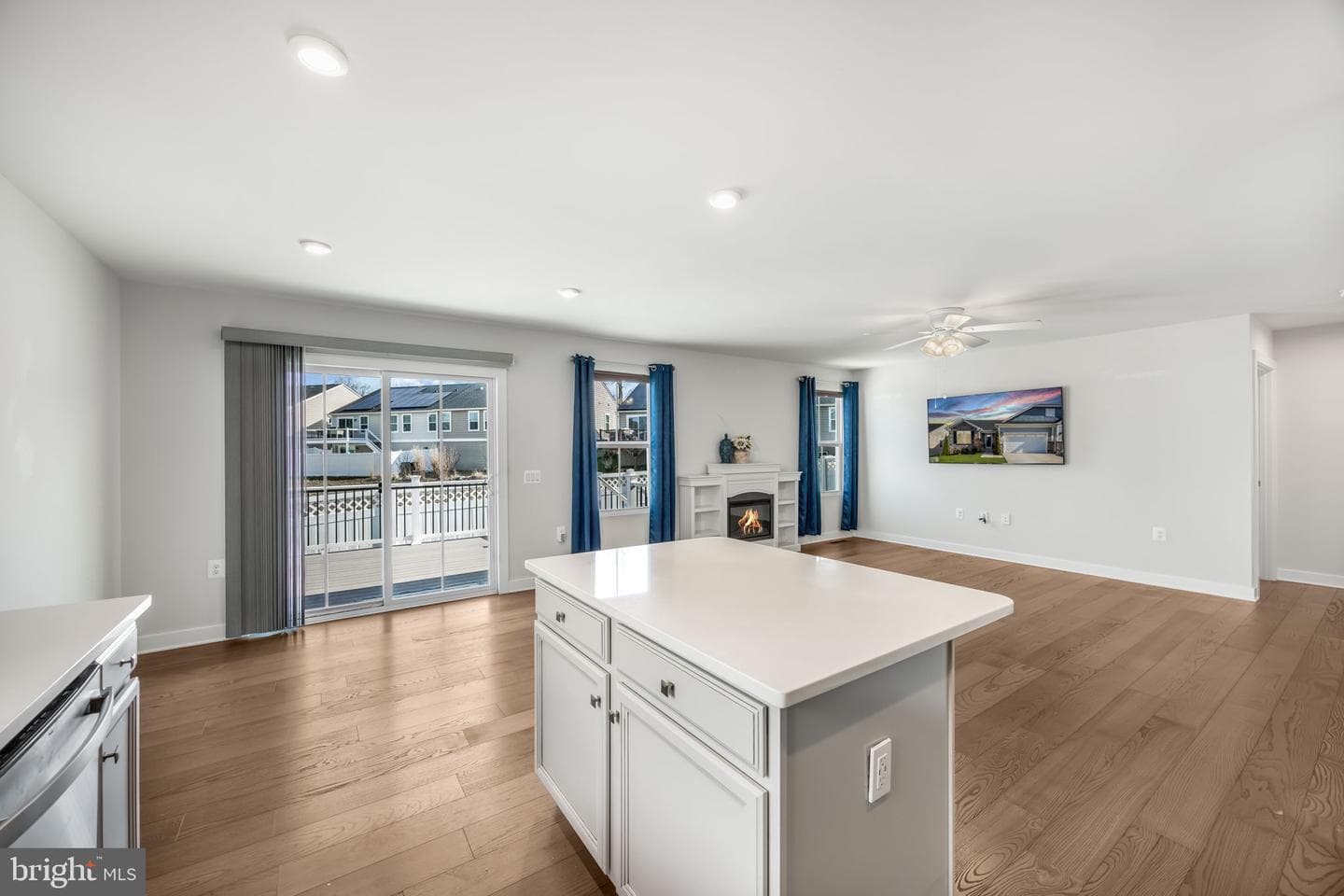 7607 Loughton Lane photo 13