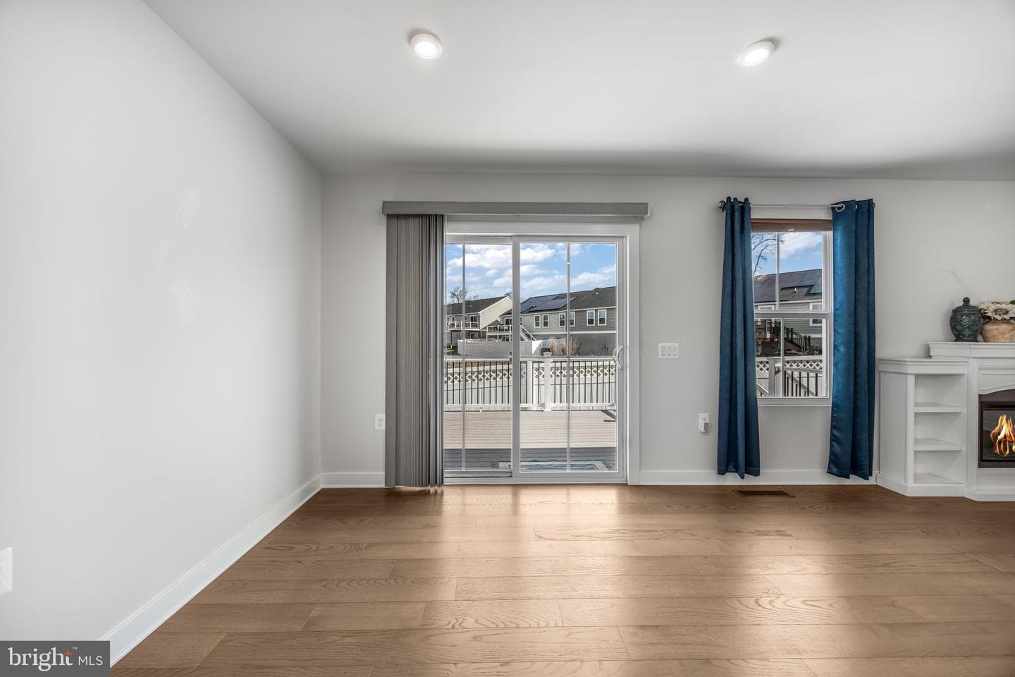 7607 Loughton Lane photo 7