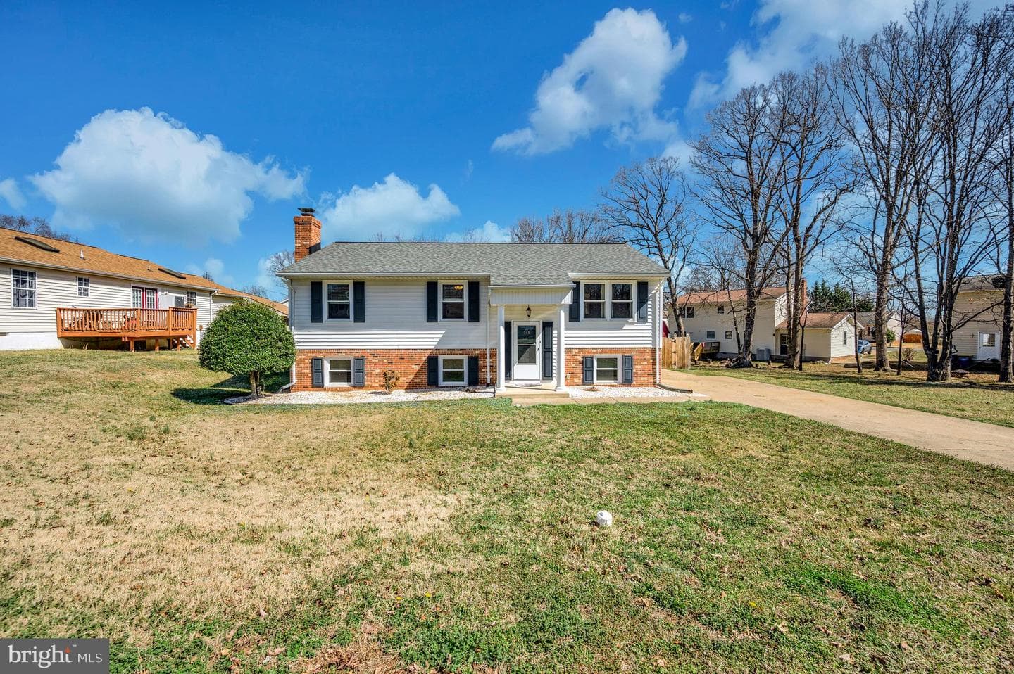 713 Shamrock Drive photo 2
