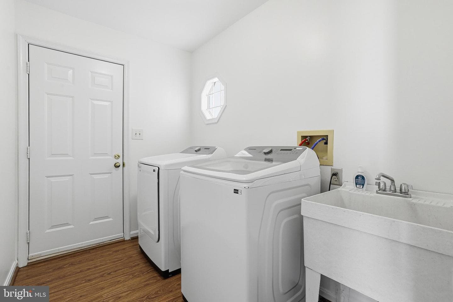 11306 Regal Court photo 28