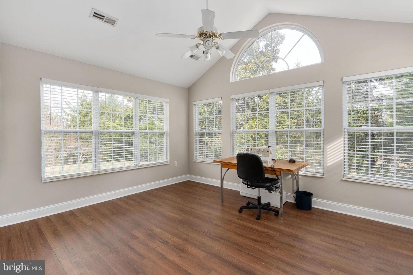 6357 Autumn Leaf Circle photo 11
