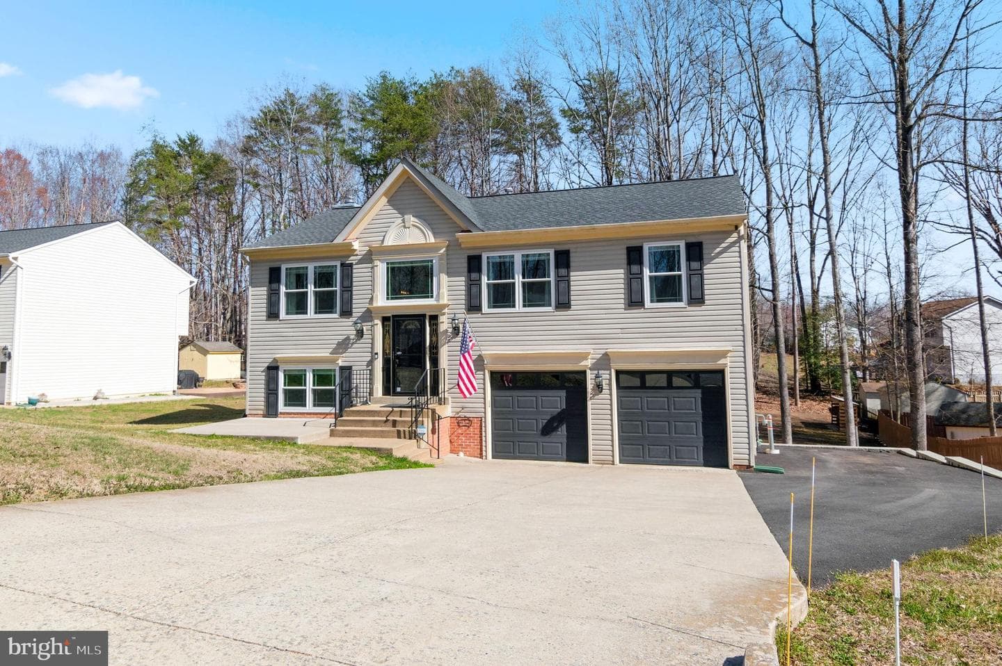 11205 Surry Woods photo 3