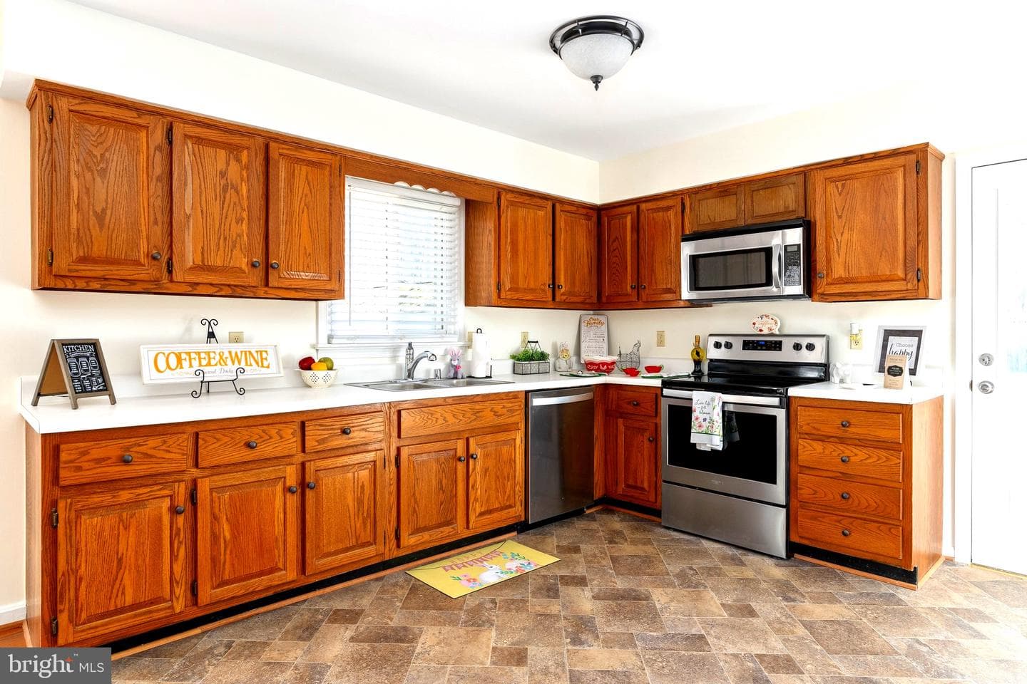 5527 Smith Station Road photo 17