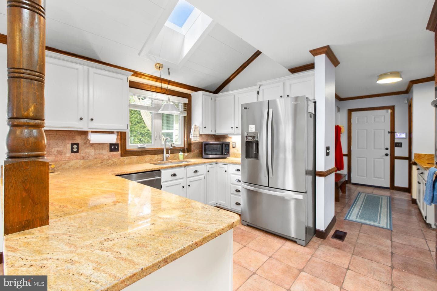 1800 Stoney Creek Drive photo 16