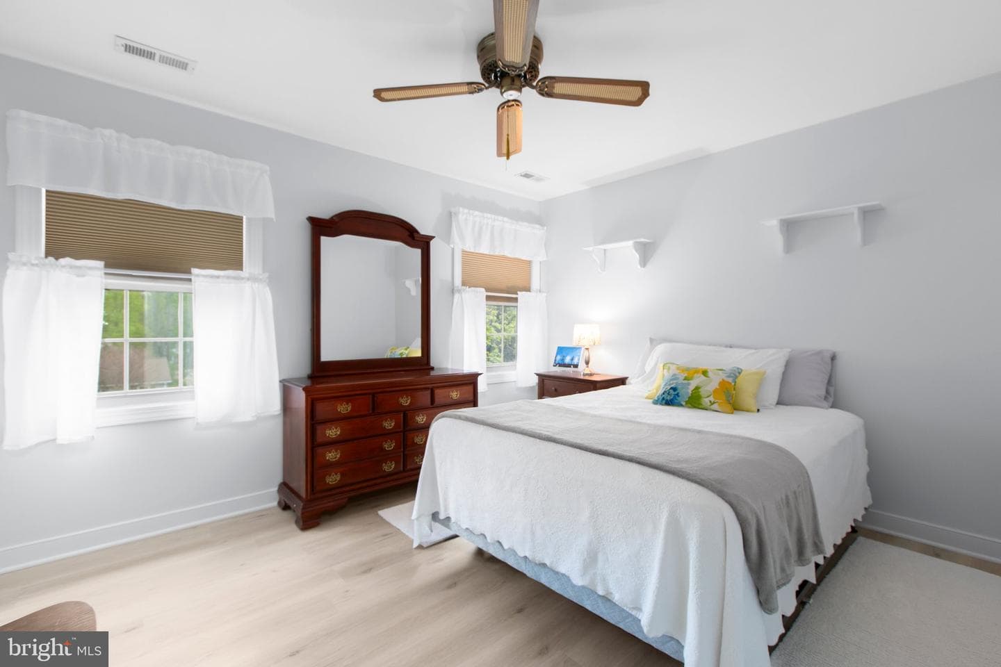 1800 Stoney Creek Drive photo 34