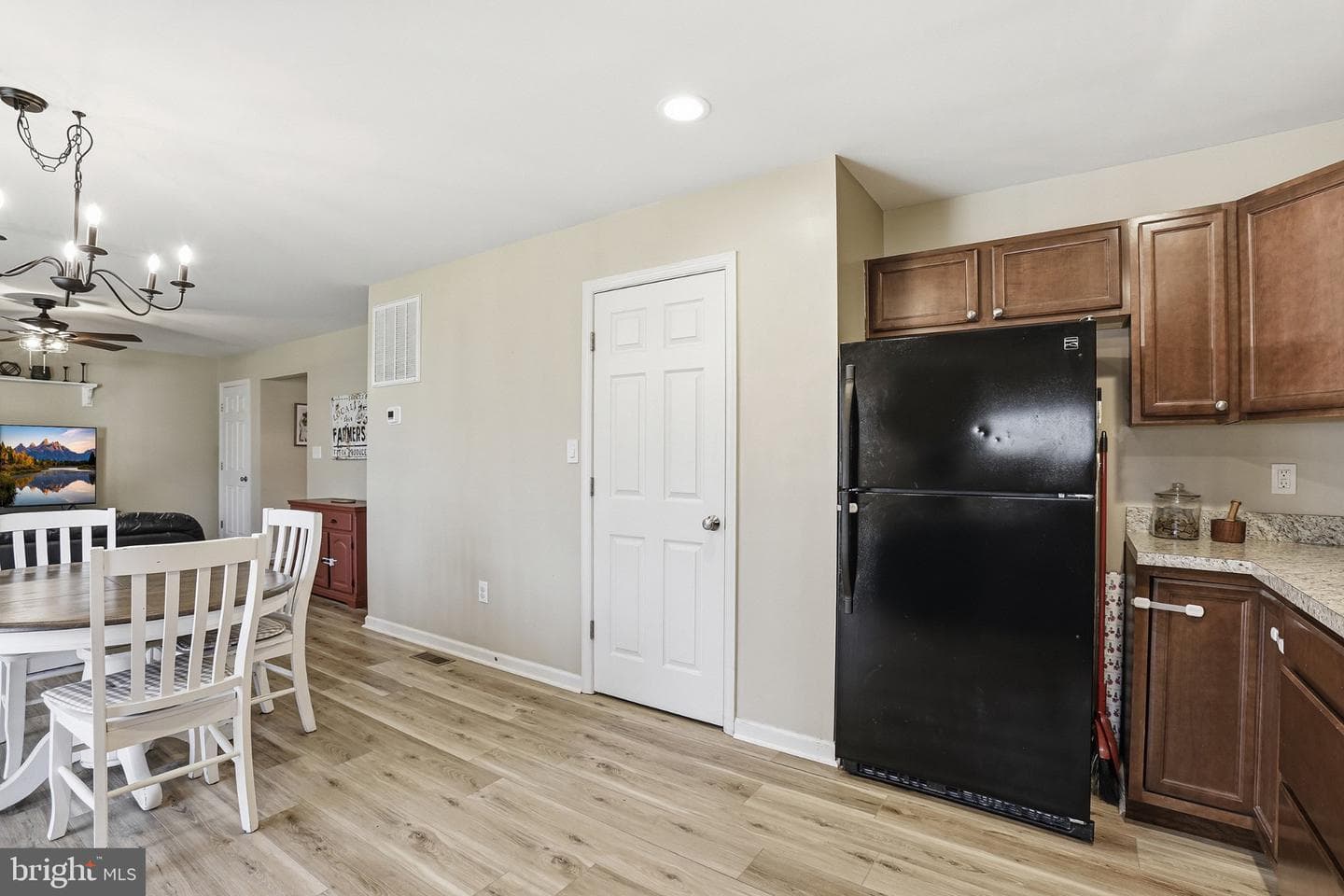 109 Spotslee Drive photo 15