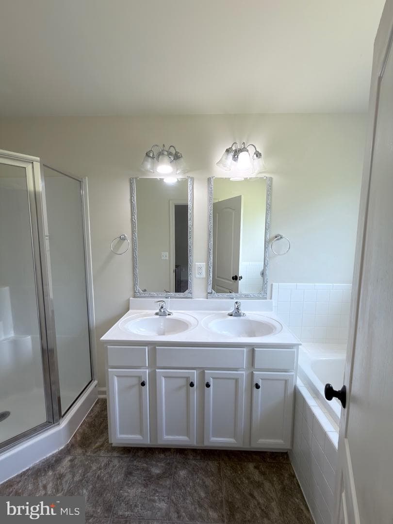 2429 Drake Lane photo 21
