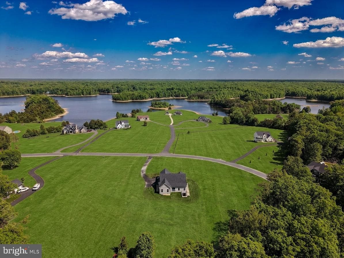 9435 Signature Way photo 4