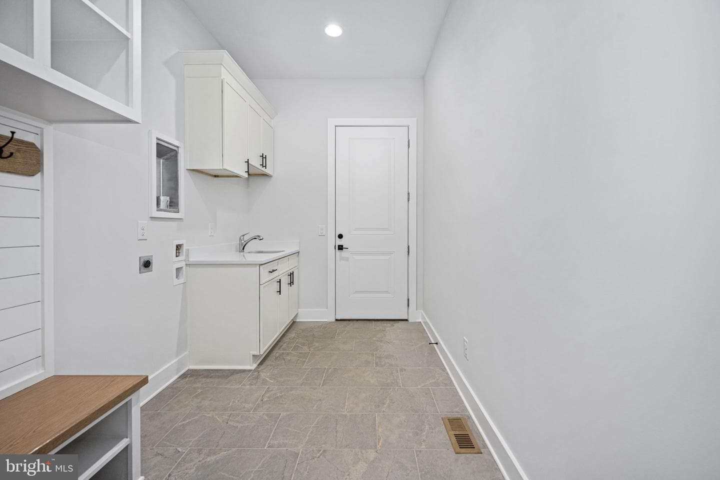 9435 Signature Way photo 60