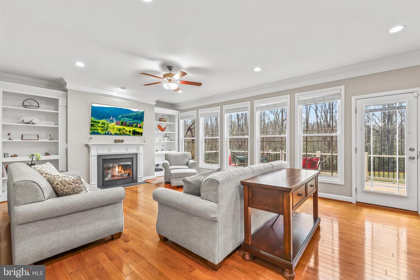 7022 Barclay Drive photo 9