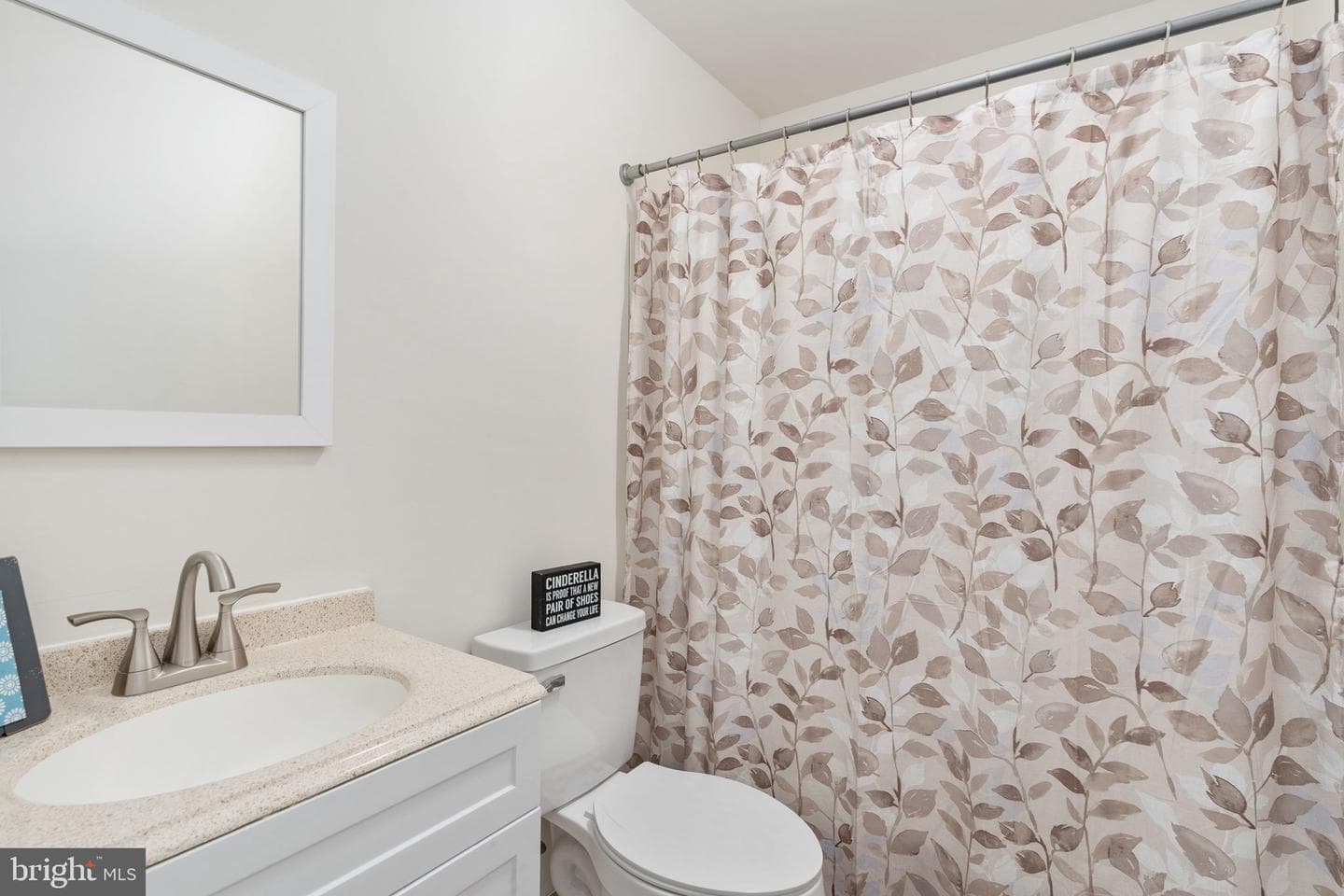 9805 Kenmore Court photo 44