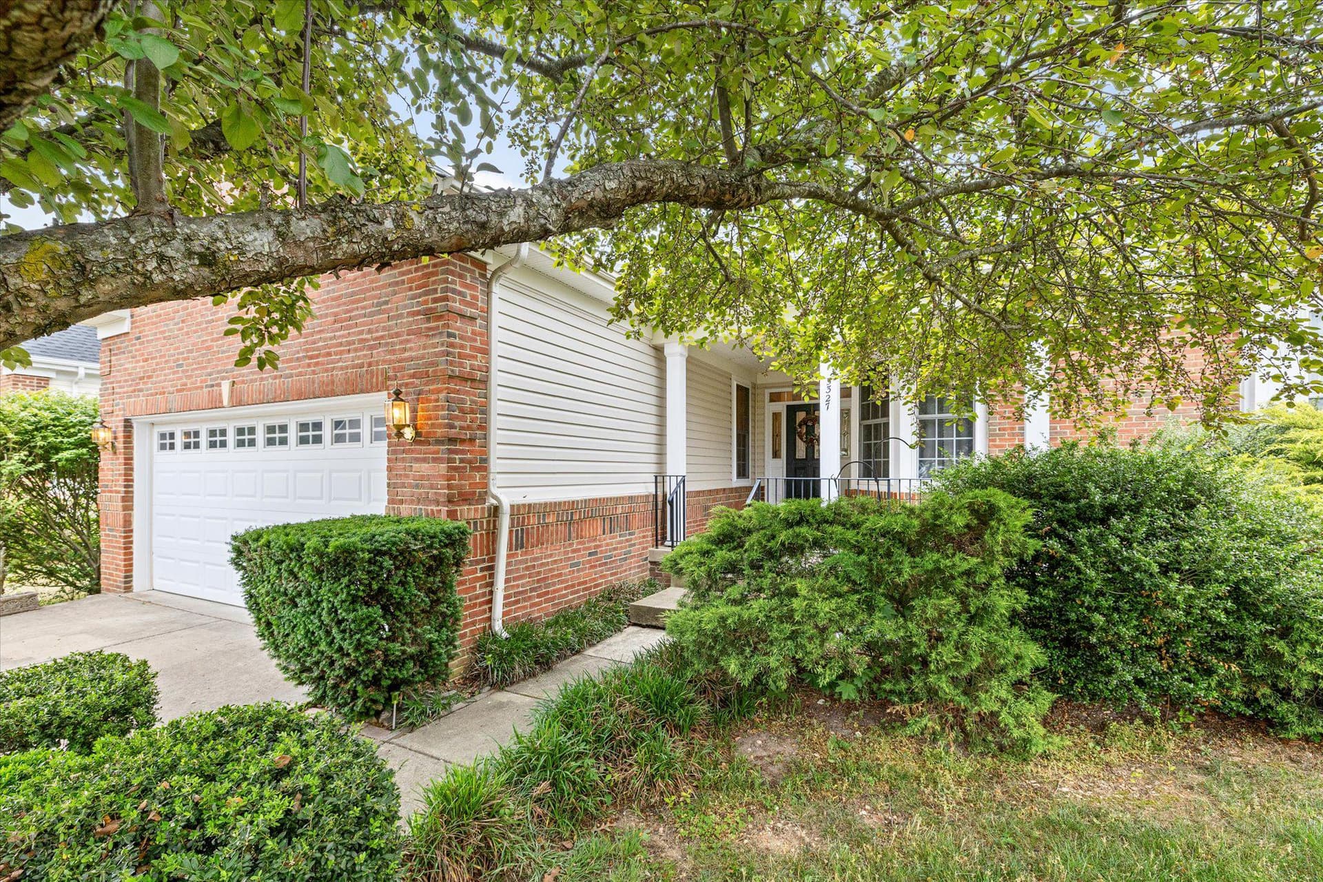 5327 W Philippi Place, Fredericksburg