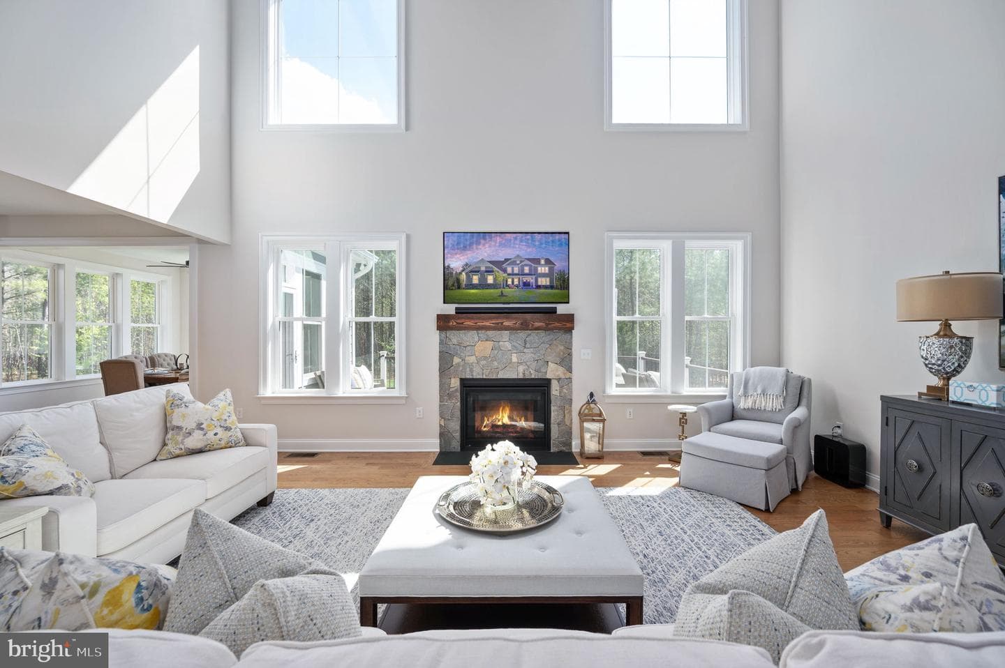 10912 Downton Avenue photo 6