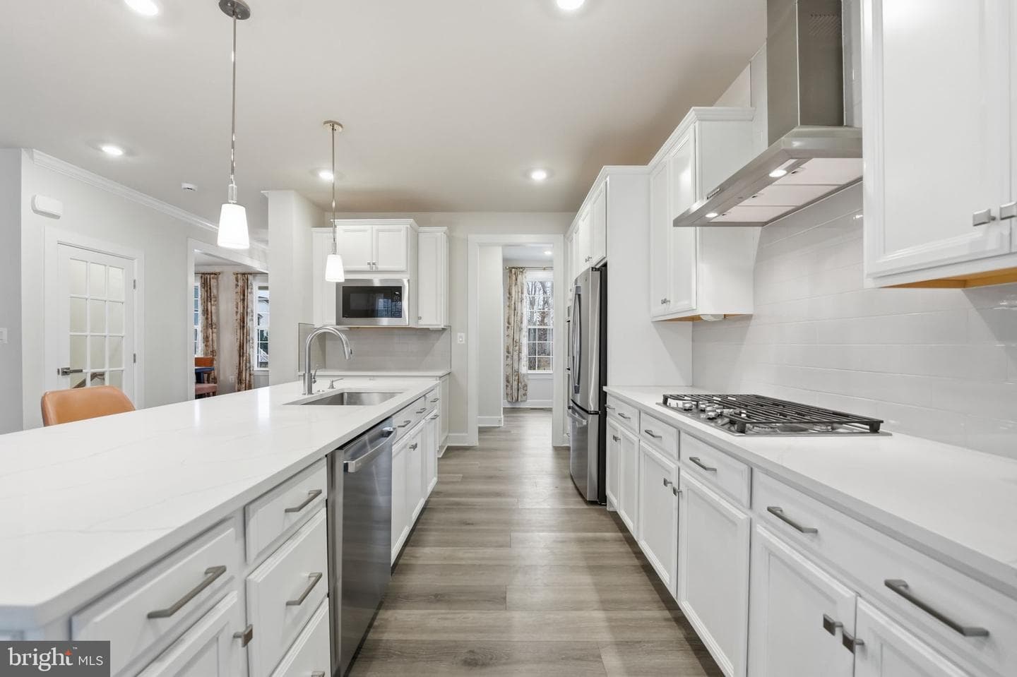 10909 Canterbury Court photo 11