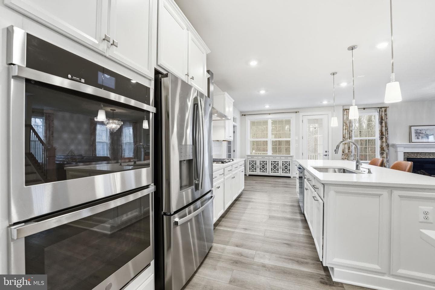 10909 Canterbury Court photo 12