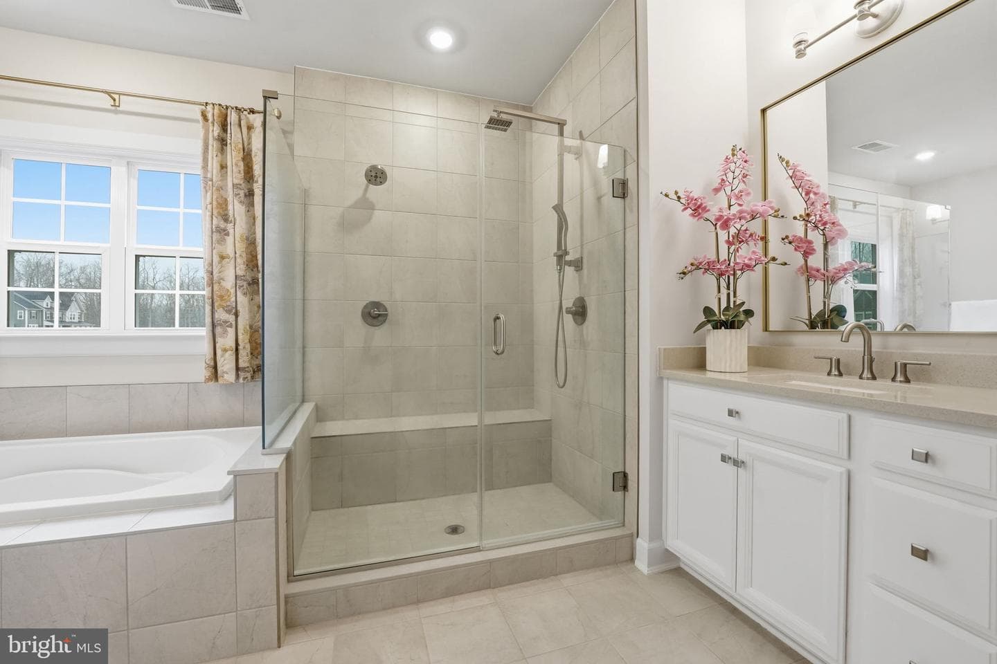 10909 Canterbury Court photo 22