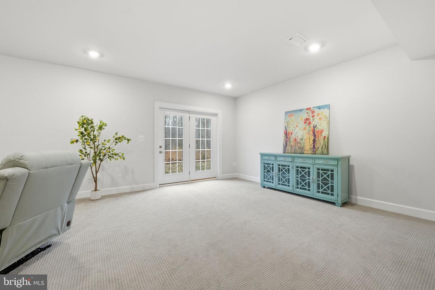 10909 Canterbury Court photo 36