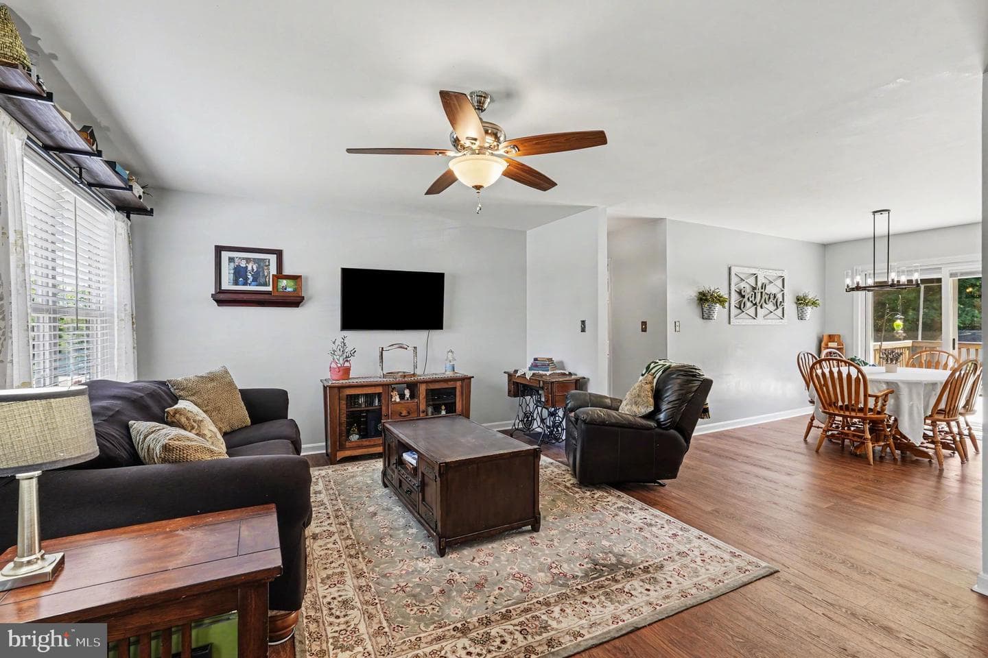 5718 Lucas Street photo 3