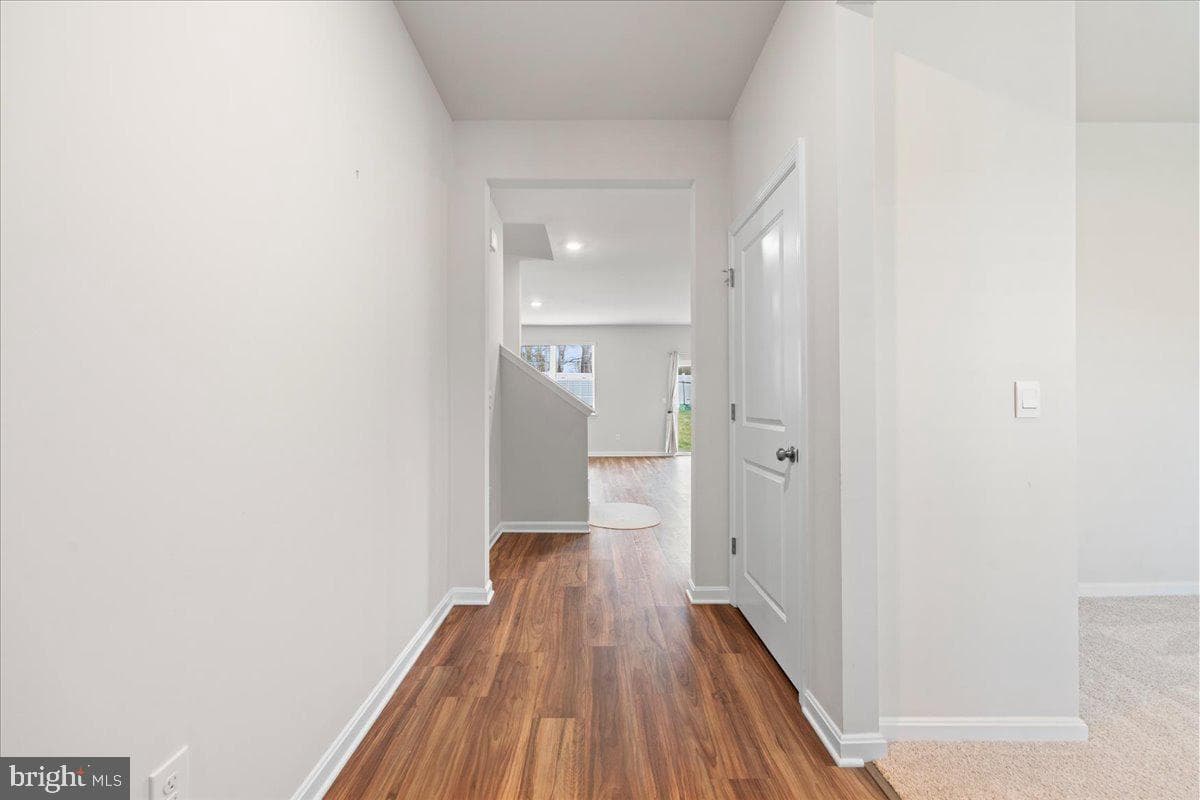 7404 Jake Court photo 15