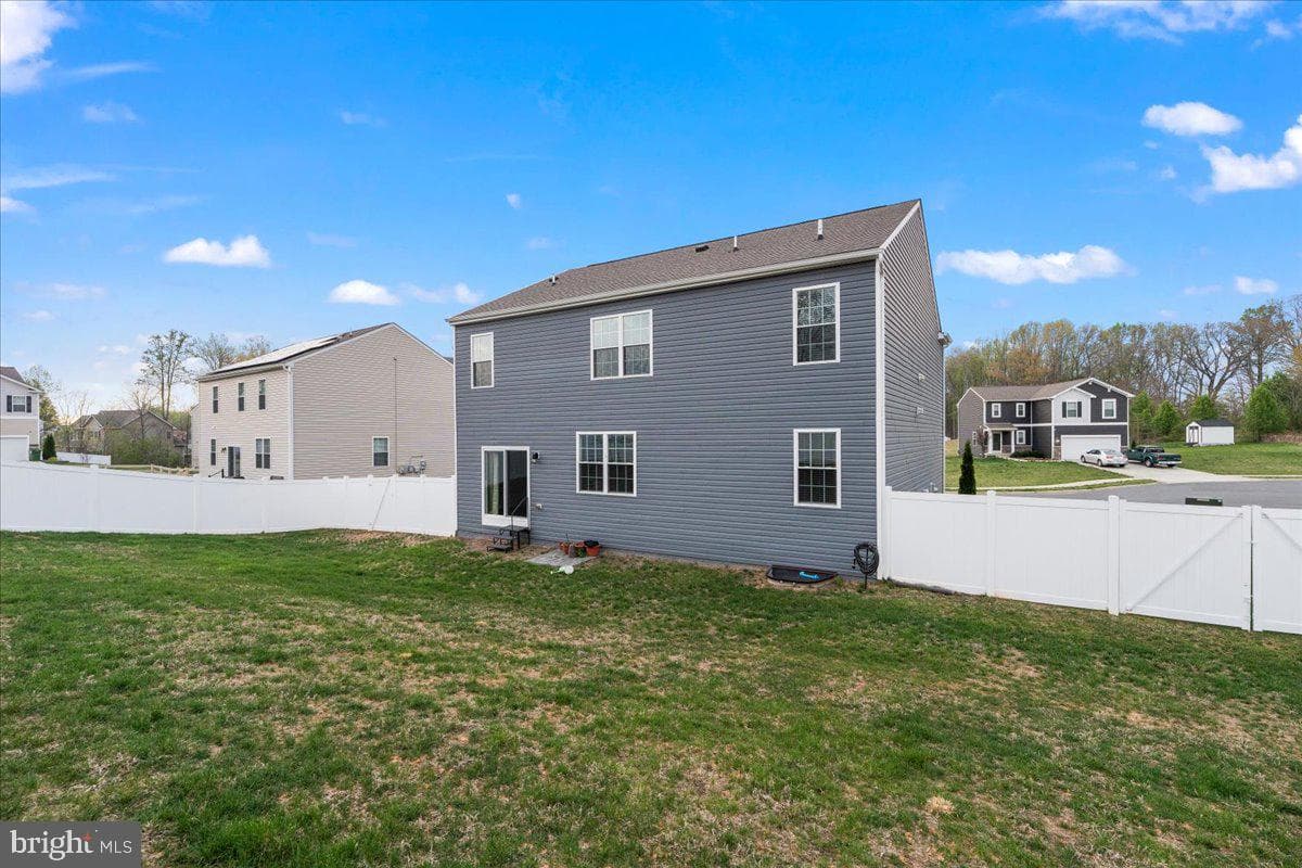 7404 Jake Court photo 8
