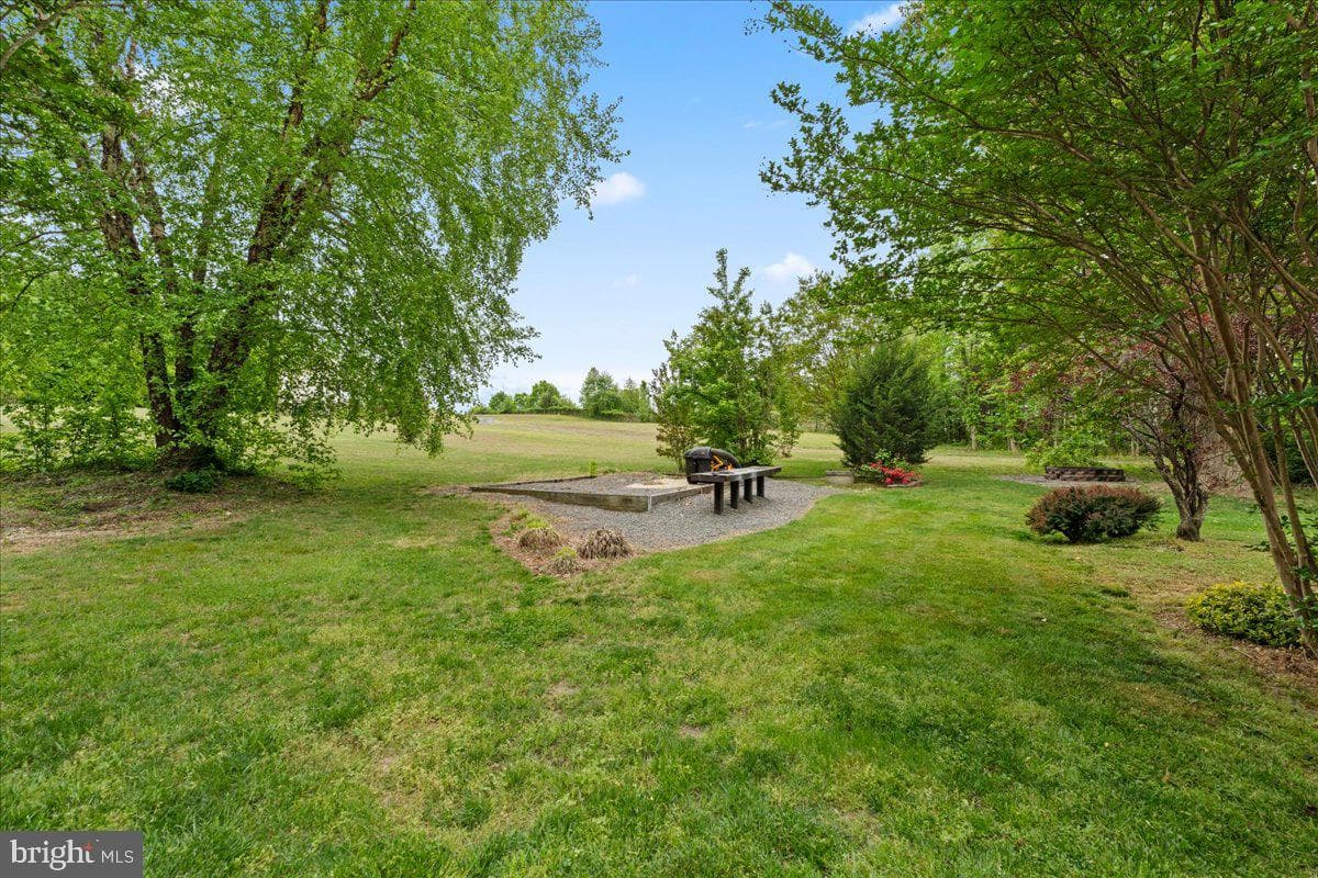 7403 Barrister Court photo 10